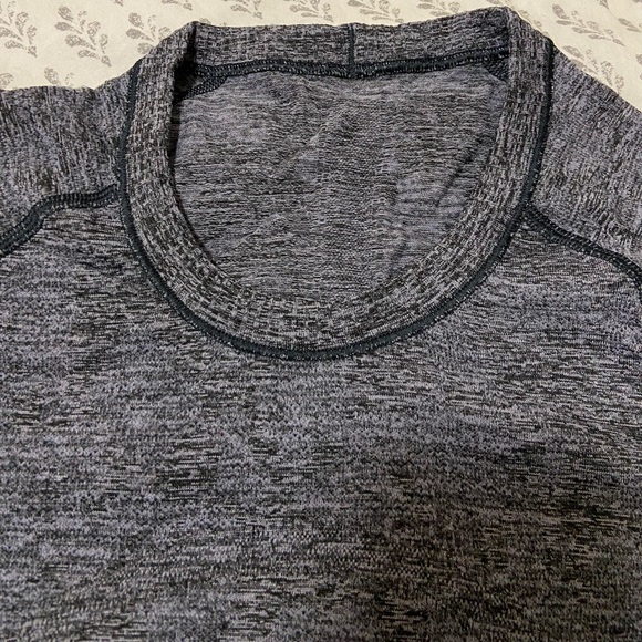 Lululemon Swiftly Tech Short Sleeve - Picture 3 of 5